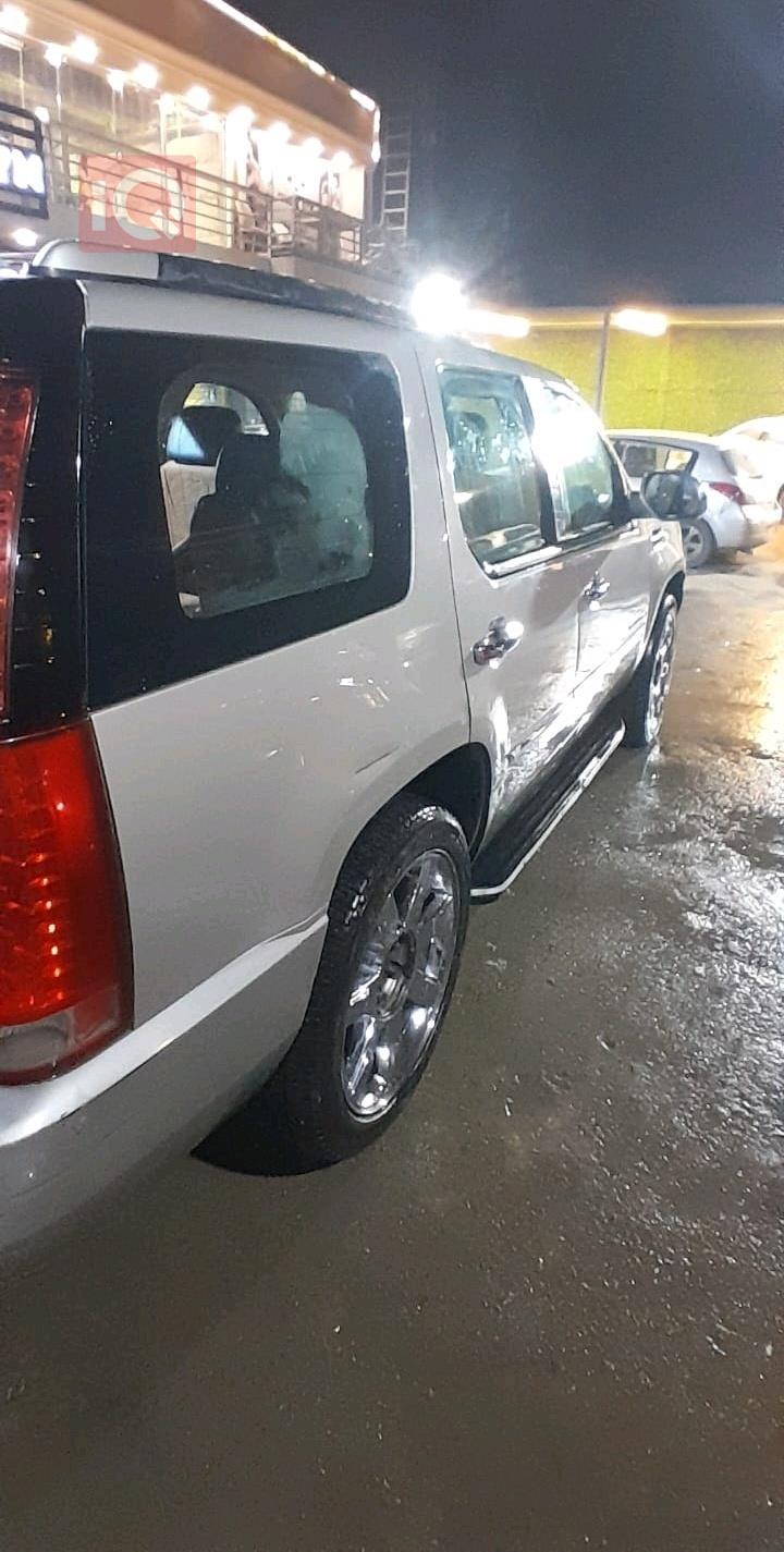 كاديلاك اسكاليد